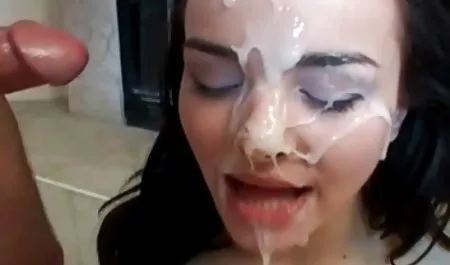 میز عکس سکسی جوراب شیشه ای قرمز