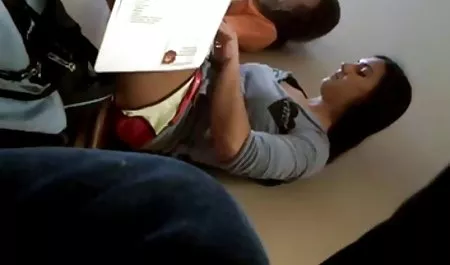 و جوراب بلند سکسی یا شما می خواهید مرغ گردن